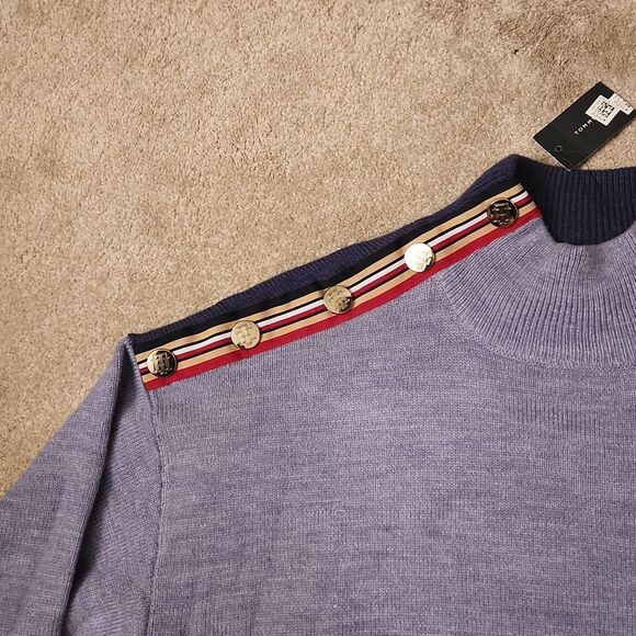 Tommy Hilfiger Women's Blue Mockneck Sweater w/ Stripes on Shoulders Size XL NWT - Picture 4 of 12